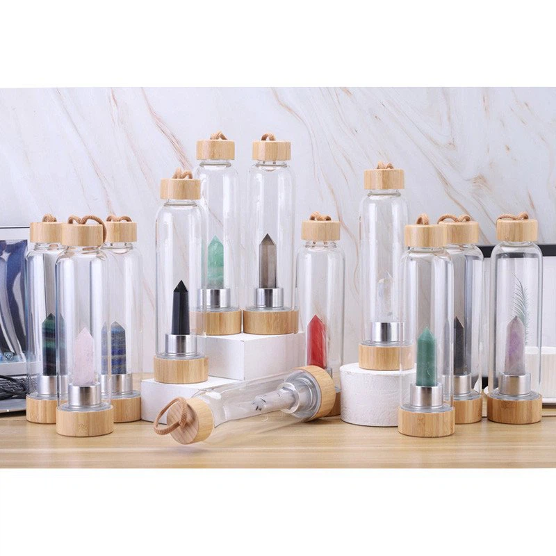 Lasinen kristallivesipullo